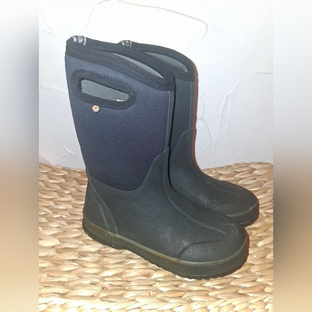 BOGS Classic High Handle 530144 Youth Size 3 Waterproof Winter Boots Black